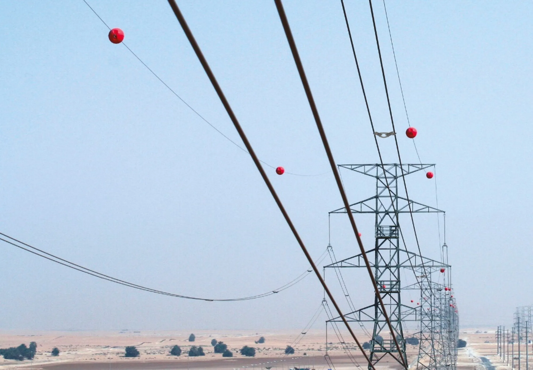 Freileitung mit Warnkugeln